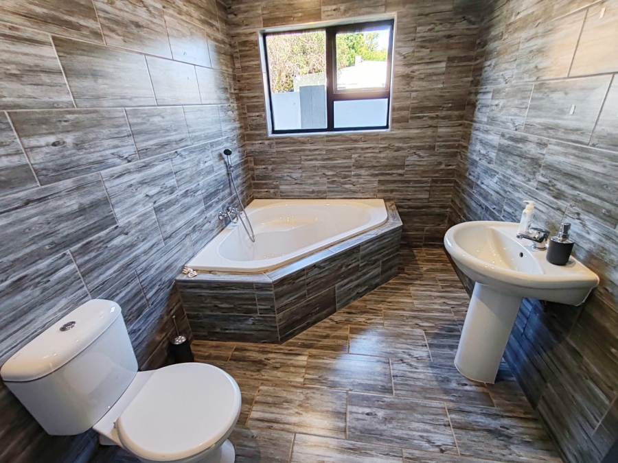 4 Bedroom Property for Sale in Potchefstroom North West